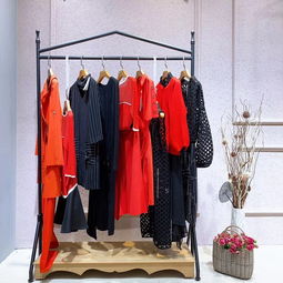 外贸女装批发新风向 阿里巴巴平台上的折扣尾货机遇